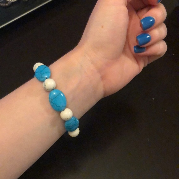🌸Turquoise and Amazonite Stretch Bracelet - Picture 2 of 3
